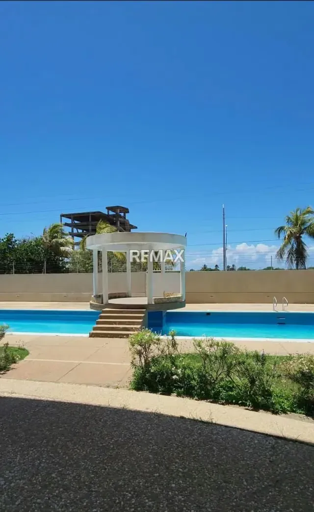 EN VENTA APARTAMENTO CON VISTA AL MAR, LAGUNA SUITES II - 4