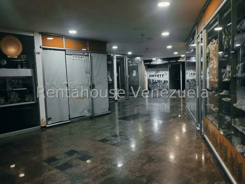 Local Comercial en Alquiler en El Cafetal, Distrito Metropolitano - 5