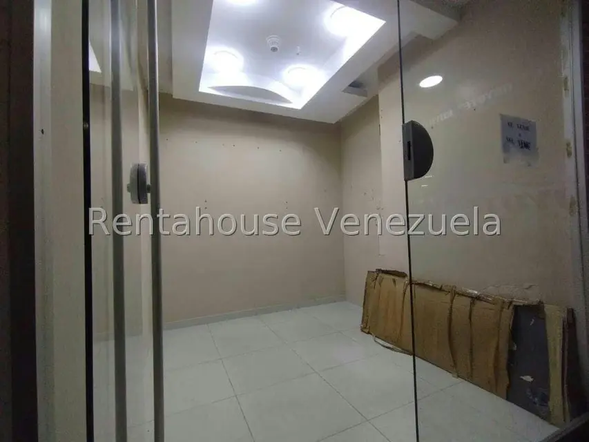 Local Comercial en Alquiler en El Cafetal, Distrito Metropolitano - 9
