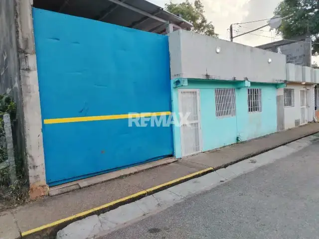 PATIO CON OFICINAS EN ALQUILER UBICADO EN TIPURO MATURÍN-MONAGAS