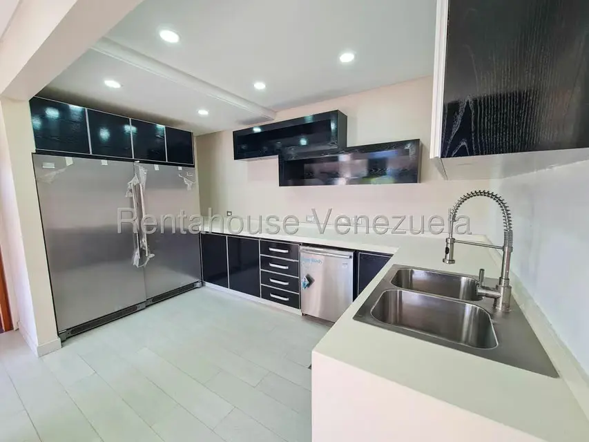 Casa (Multipes Niveles) en Venta en Alto Hatillo, Distrito Metropolitano - 14