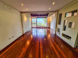 Vista 44