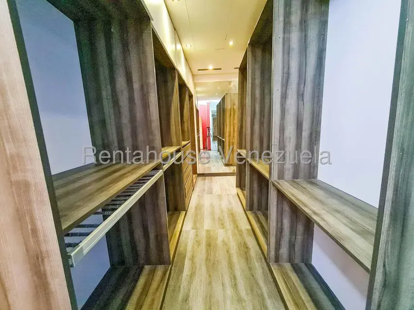 Casa (Multipes Niveles) en Venta en Alto Hatillo, Distrito Metropolitano - 47