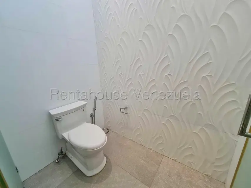 Casa (Multipes Niveles) en Venta en Alto Hatillo, Distrito Metropolitano - 50