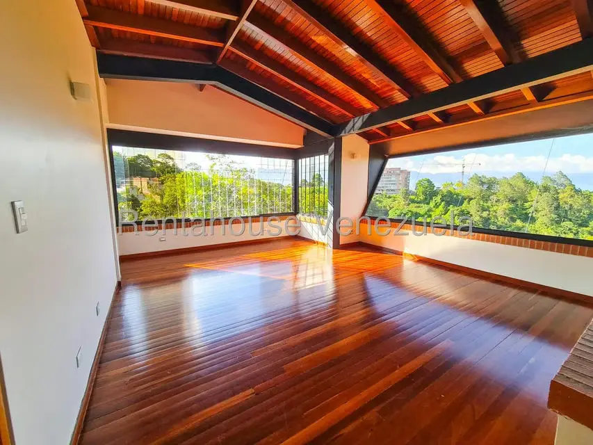 Casa (Multipes Niveles) en Venta en Alto Hatillo, Distrito Metropolitano - 55