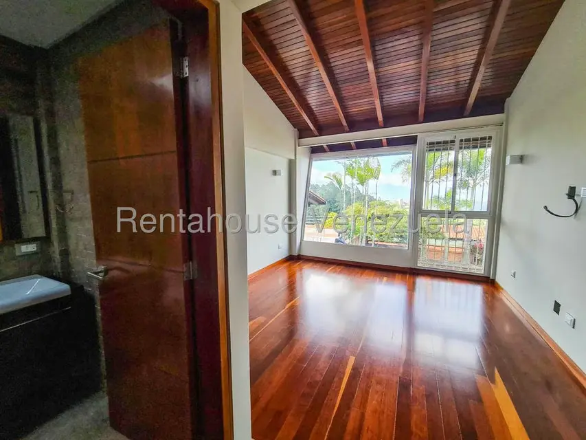 Casa (Multipes Niveles) en Venta en Alto Hatillo, Distrito Metropolitano - 61