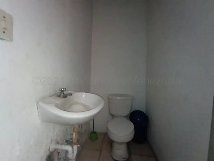 Local Comercial en Venta en Centro, Aragua - 11