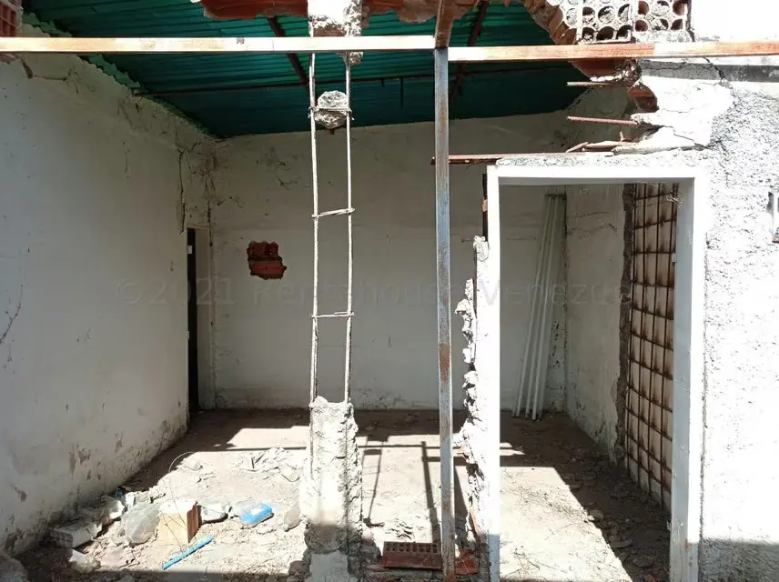 Local Comercial en Venta en Centro, Aragua - 13