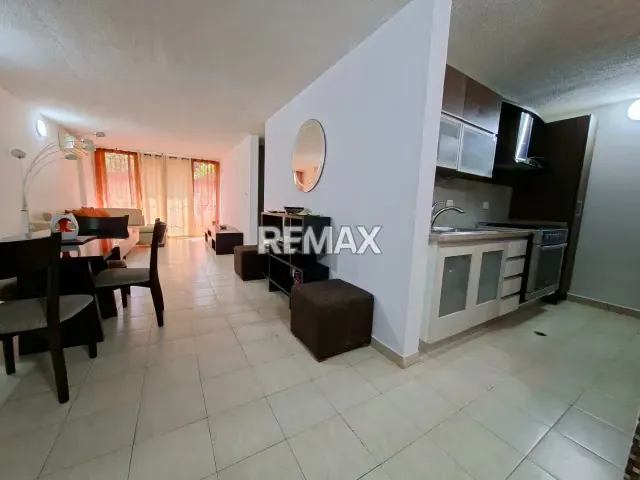 APARTAMENTO EN VENTA EN LOMAS DE MAÑONGO - AMOBLADO - 2