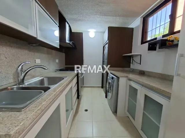 APARTAMENTO EN VENTA EN LOMAS DE MAÑONGO - AMOBLADO - 4