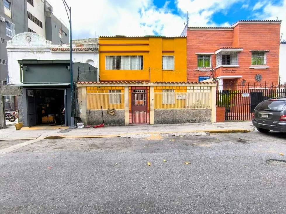 Se vende casa 587m² 4b/2e San Bernardino