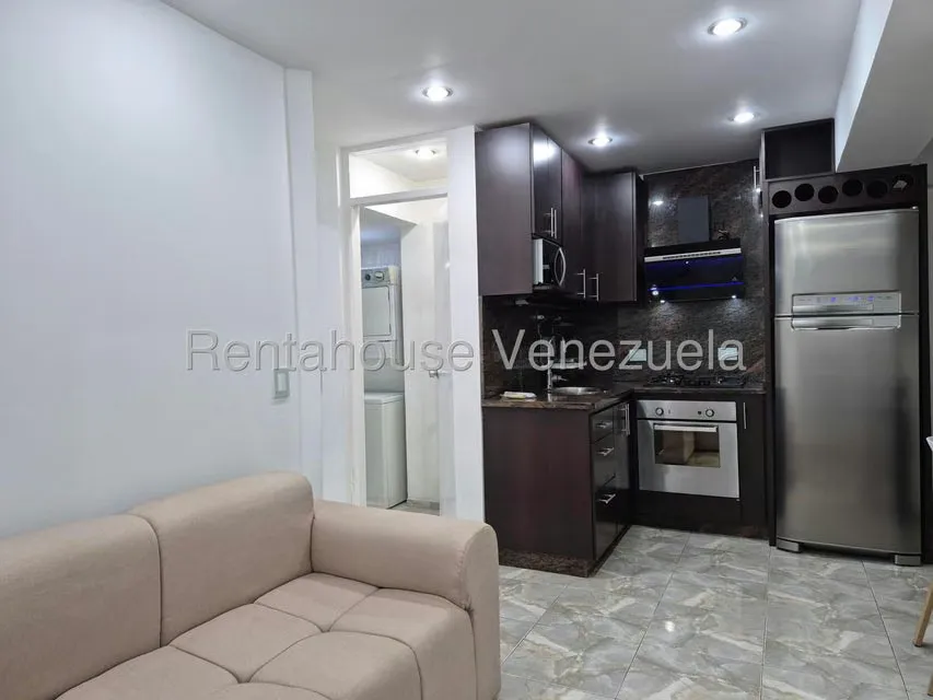 Apartamento (1 Nivel) en Alquiler en San Bernardino, Distrito Metropolitano - 2