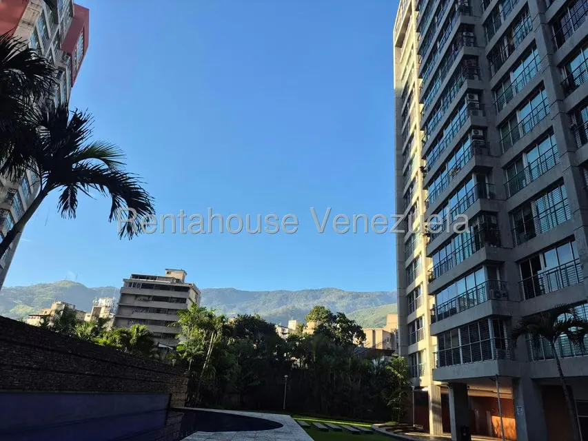 Apartamento (1 Nivel) en Alquiler en San Bernardino, Distrito Metropolitano - 23