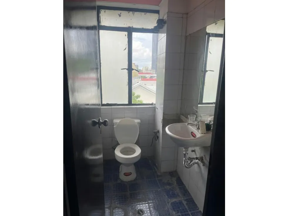 En Alquiler Local Comercial en Capitolio 107 mts2 - 8
