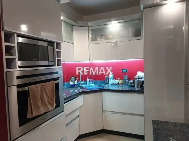 EN VENTA EXCLUSIVO A PARTAMENTO EN LA AV. ARISMENDI DE LECHERIA, CONJUNTO RESIDENCIAL SOLARENA SUR - 15