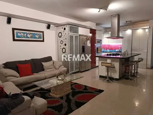 EN VENTA EXCLUSIVO A PARTAMENTO EN LA AV. ARISMENDI DE LECHERIA, CONJUNTO RESIDENCIAL SOLARENA SUR - 16