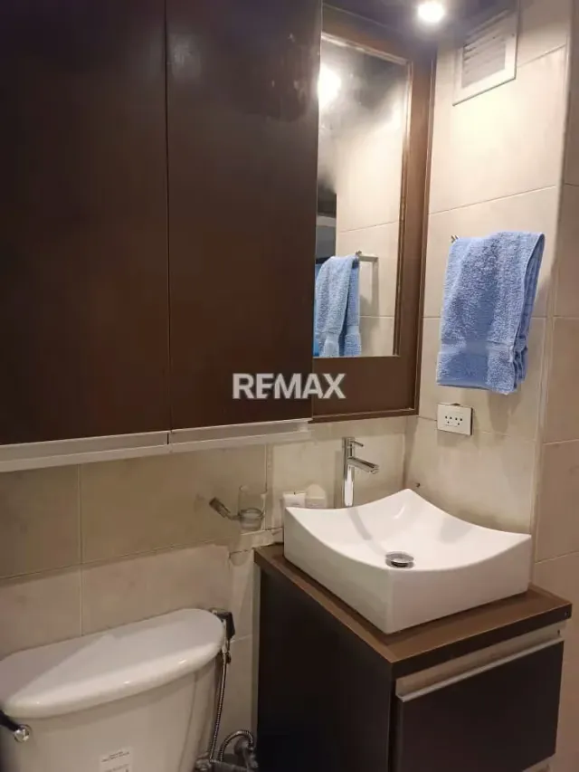 EN VENTA EXCLUSIVO A PARTAMENTO EN LA AV. ARISMENDI DE LECHERIA, CONJUNTO RESIDENCIAL SOLARENA SUR - 3