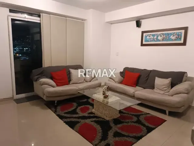 EN VENTA EXCLUSIVO A PARTAMENTO EN LA AV. ARISMENDI DE LECHERIA, CONJUNTO RESIDENCIAL SOLARENA SUR - 5