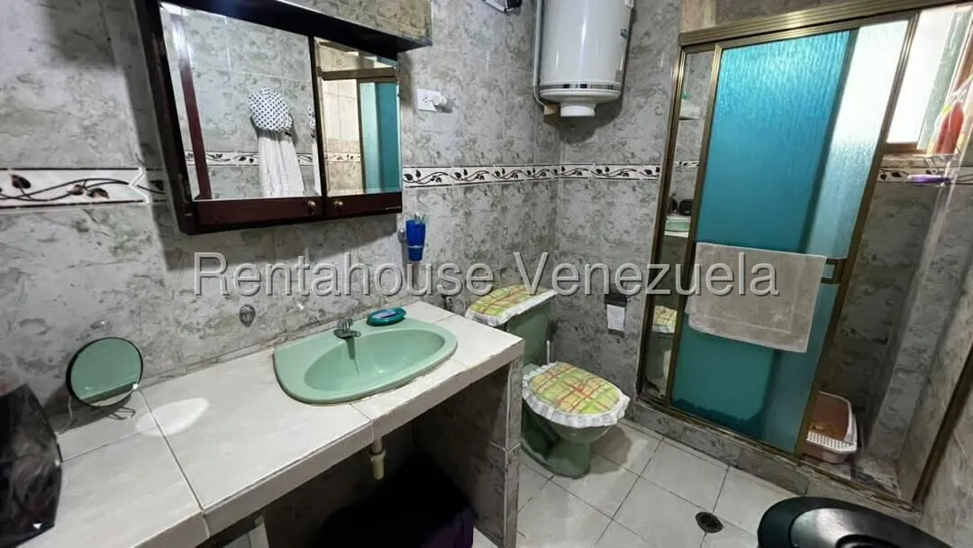 Apartamento (1 Nivel) en Venta en Petare, Distrito Metropolitano - 4