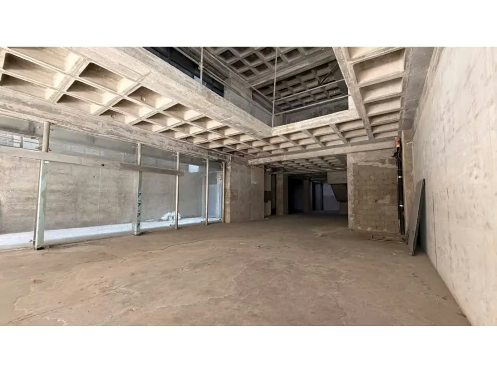 Se vende/alquila Local Comercial 855,48m² 2b Las Mercedes - 8