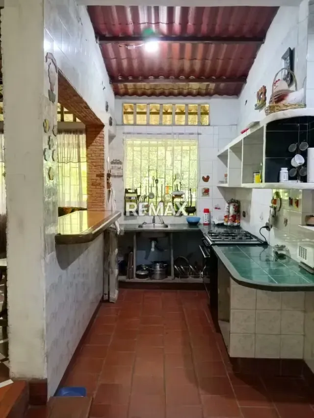 Venta de casa quebrada de Cùa calle los cedros - 4