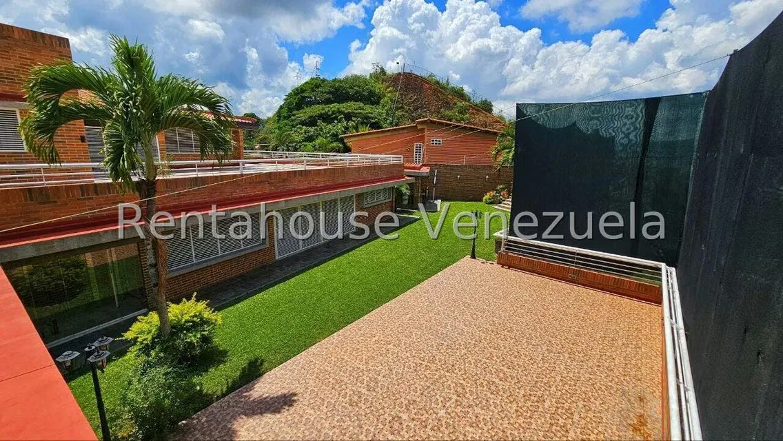 Casa (Multipes Niveles) en Venta en Cumbres de Curumo, Distrito Metropolitano - 47