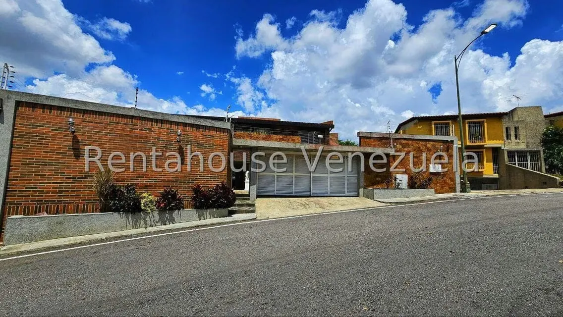 Casa (Multipes Niveles) en Venta en Cumbres de Curumo, Distrito Metropolitano - 48
