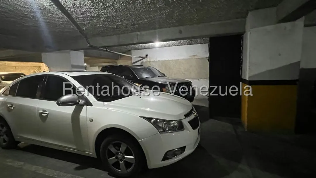 Apartamento (Duplex) en Venta en Lomas del Avila, Distrito Metropolitano - 19