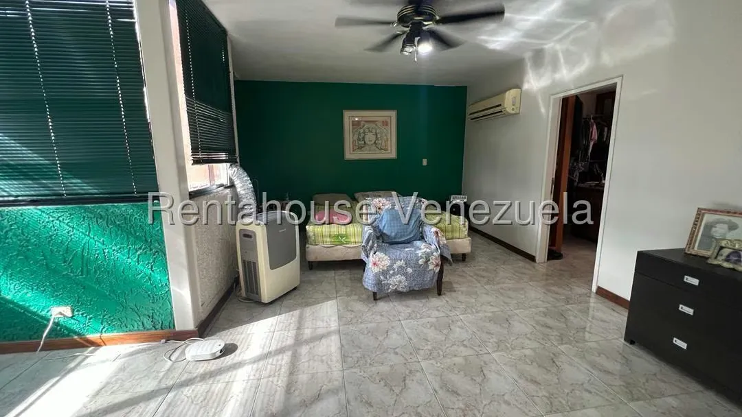 Apartamento (Duplex) en Venta en Lomas del Avila, Distrito Metropolitano - 21