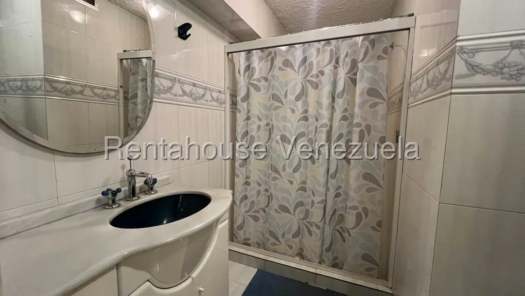 Apartamento (Duplex) en Venta en Lomas del Avila, Distrito Metropolitano - 47