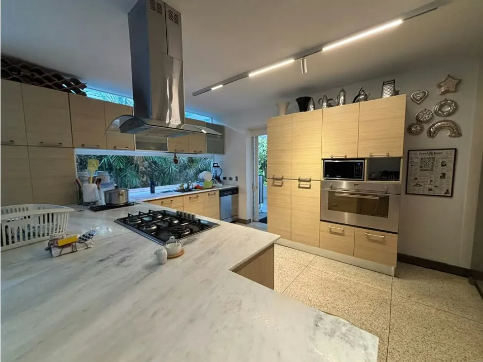 Se vende Casa 529m² 5h+s/7+s/4p San Roman - 11