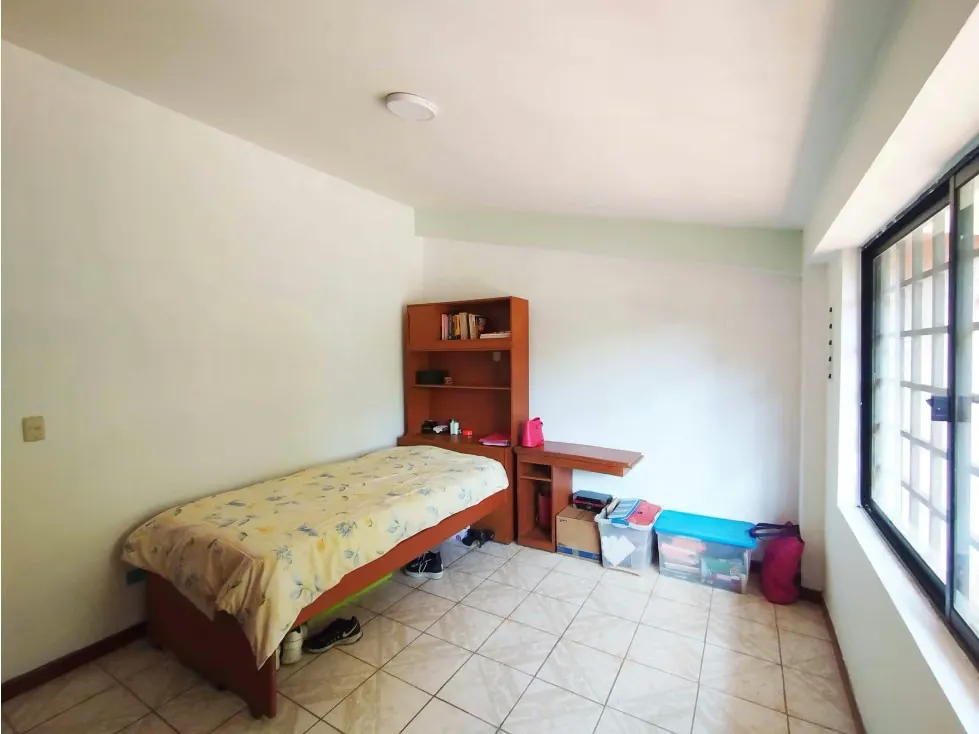 AMPLIA Y HERMOSA CASA EN VENTA EN LOMAS DE MONTE CLARO - 16