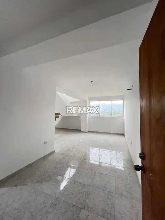 PENTHOUSE DUPLEX EN OBRA BLANCA EN MANATIAL RESD.AREKA