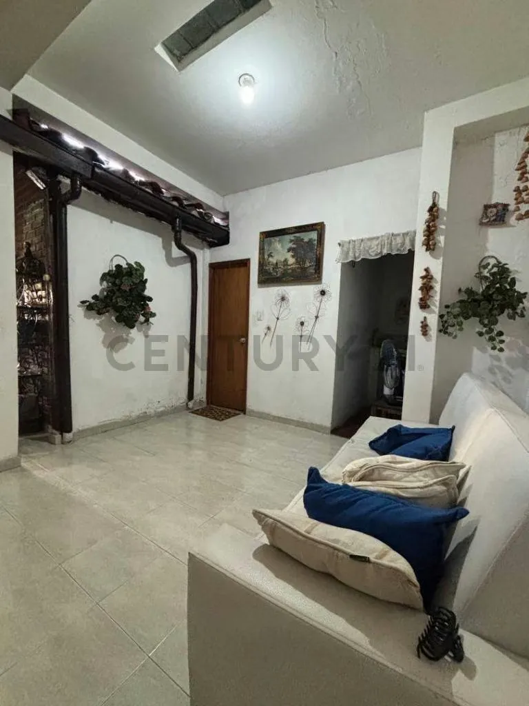 EN VENTA INMUEBLE DOBLE PROPOSITO VIVIENDA Y LOCAL COMERCIAL - 3