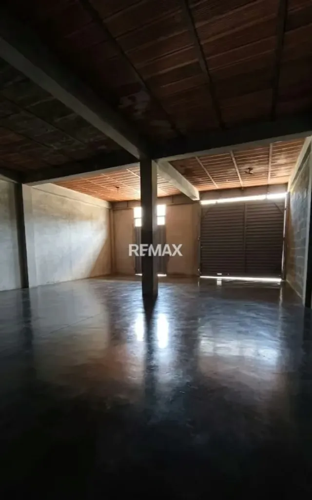 Gran Oportunidad*de adquirir una casa de 2 pisos, con excelente distribución, espacios independientes qué generan rentabilidad. *Ubicada* En Las Américas Fría. Edo. Táchira. - 5