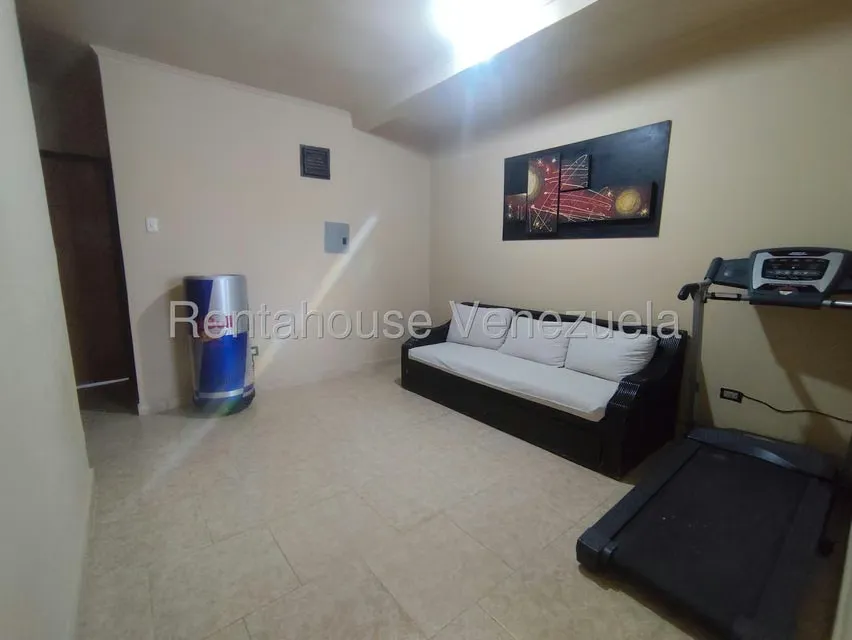 Casa (Duplex) en Venta en Villa Contemporanea, Portuguesa - 14