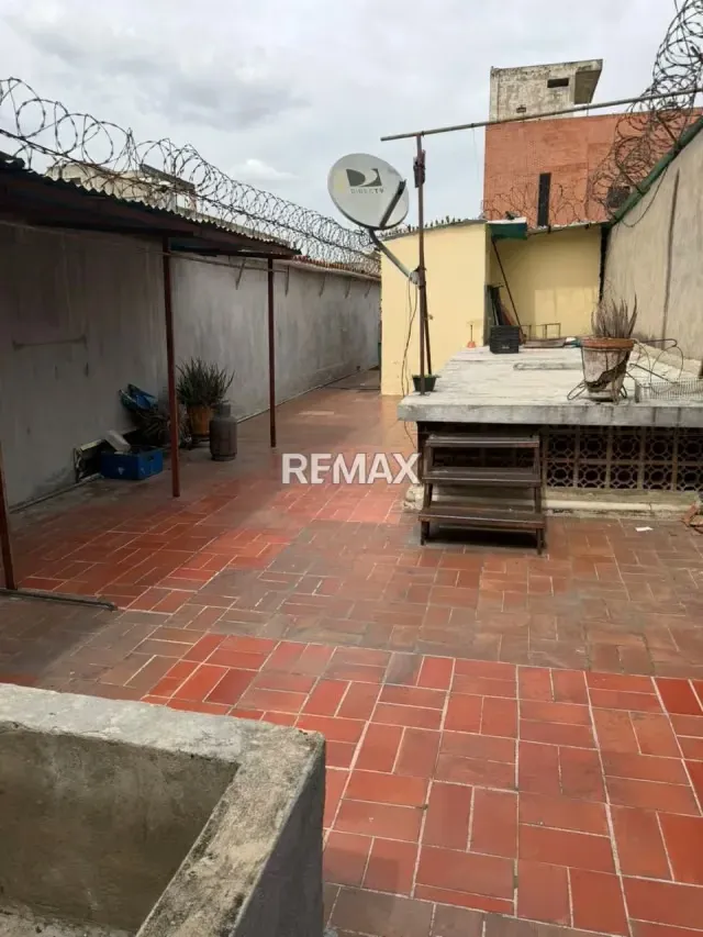 Venta de Casa, Calle Argentina de Catia - 20