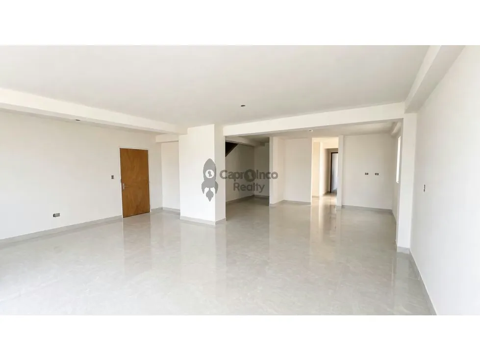 Venta ph obra blanca urb. La trigaleña 100% servicios - 7