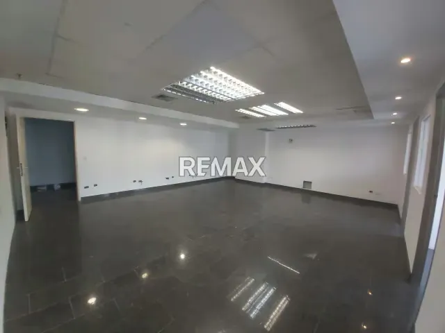 ALQUILER DE OFICINA CC MACARACUAY PLAZA (6A P1) - 3