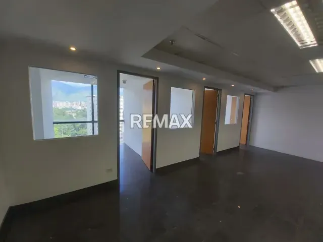 ALQUILER DE OFICINA CC MACARACUAY PLAZA (6A P1) - 4