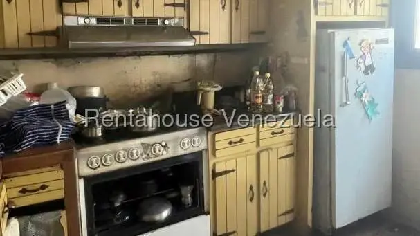 Casa (Colonial) en Venta en El Paraiso, Distrito Metropolitano - 8