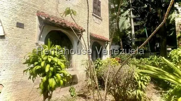 Casa (Colonial) en Venta en El Paraiso, Distrito Metropolitano - 9