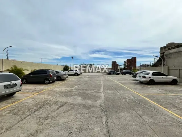 Apartamento ubicado en Edificio Granada Suite - 12