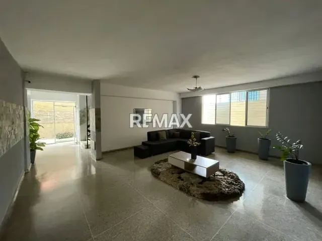 Apartamento ubicado en Edificio Granada Suite - 14