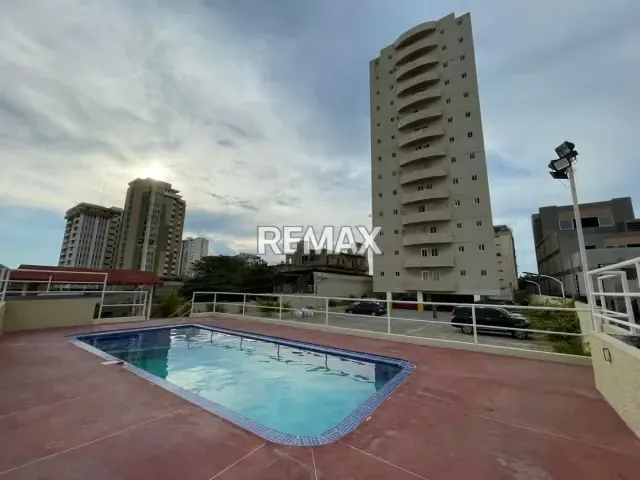 Apartamento ubicado en Edificio Granada Suite - 2