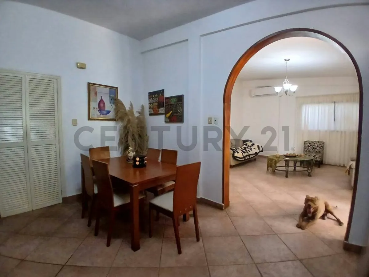 CASA EN EXCELENTES CONDICIONES CON ANEXO INCLUIDO - 15