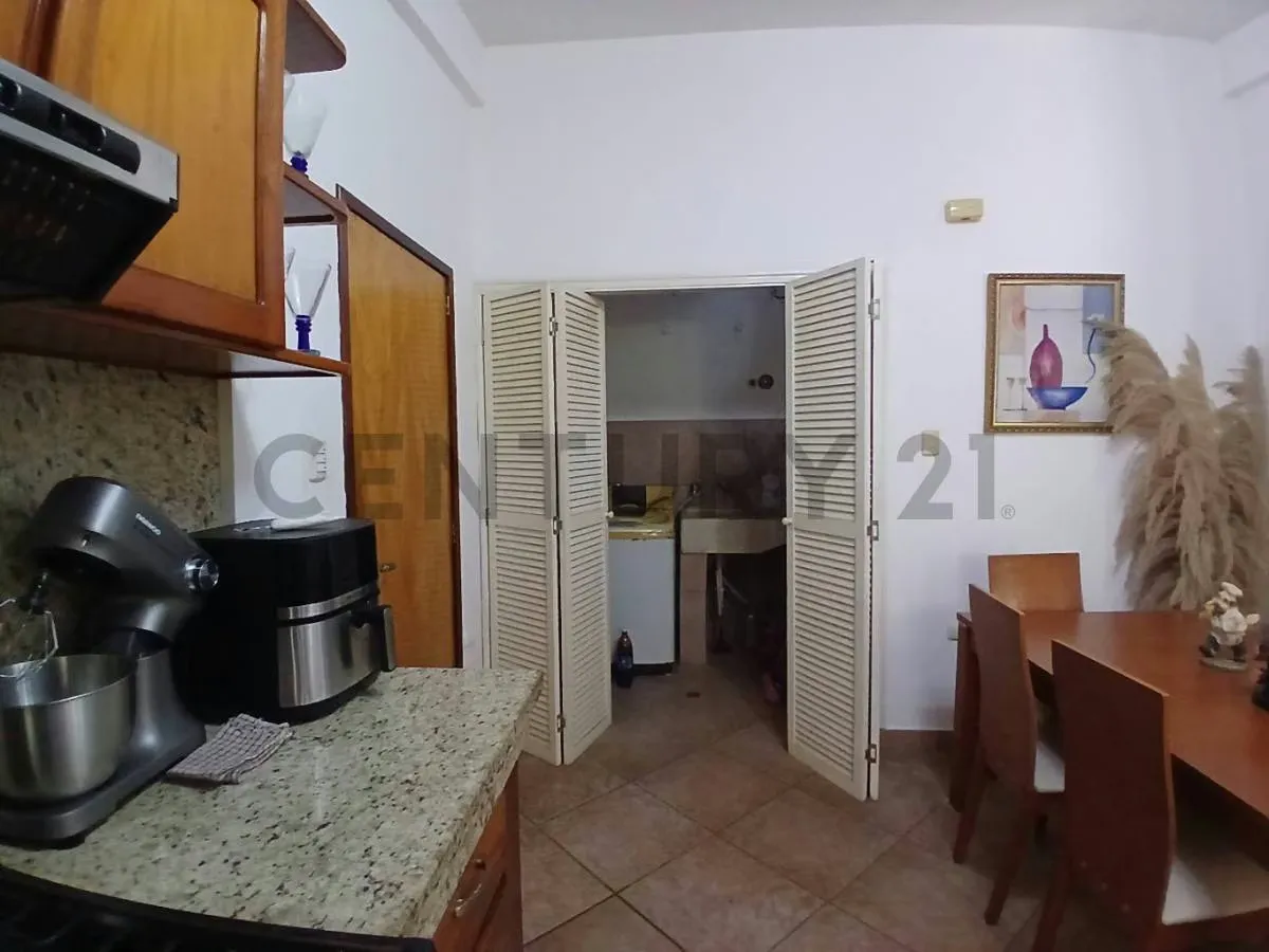 CASA EN EXCELENTES CONDICIONES CON ANEXO INCLUIDO - 17