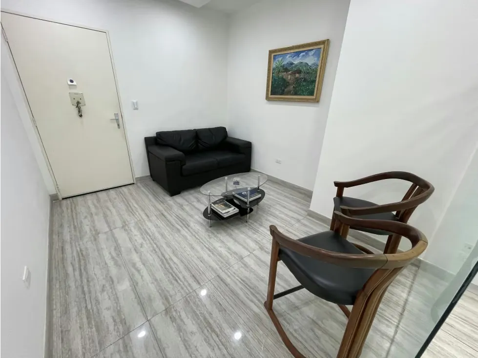 Alquilo oficina 65m2 Centro Peru 4632 - 4