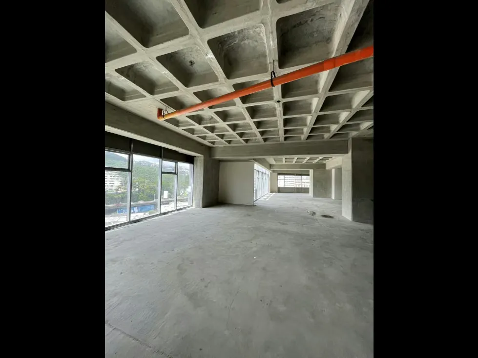 Se vende oficina de 200m2 en Las Mercedes - 5