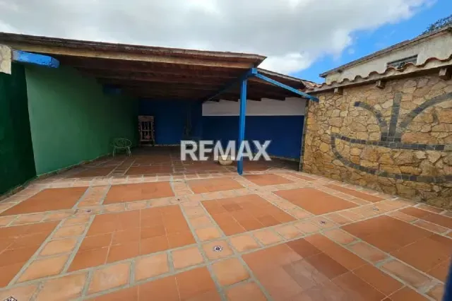 Venta Propiedad Multifuncional en El Junquito - 15